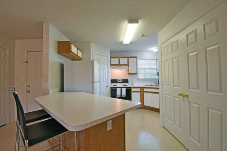 Pine_Trace-Meeting-Room--livng-0056-1200w