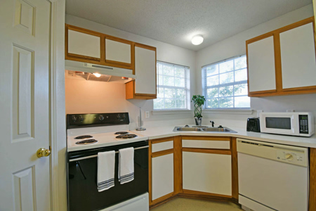 Pine_Trace-Meeting-Room-Kitchen-0062-1200w